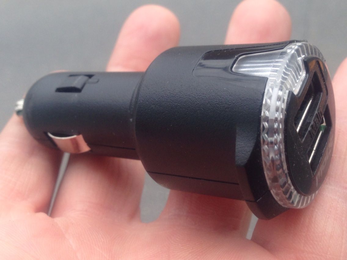 ヴェルファイアにusbポートを付けてみました 子供と遊ぼう