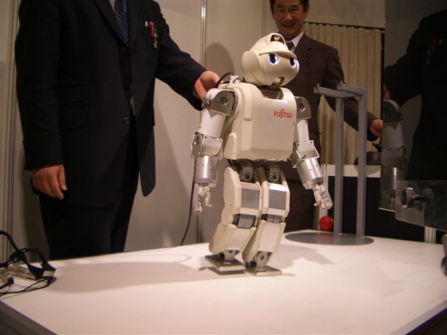 国際次世代ロボットフェアirt Japan 子供と遊ぼう