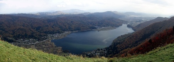 Lake_Kizaki_01