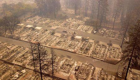 【悲報】カリフォルニアの山火事がやばい 1000人以上行方不明