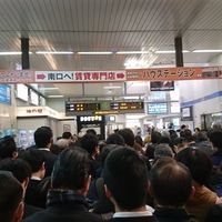 【地獄絵図】「駅員が走り回っている」西武池袋線 ひばりヶ丘駅で人身事故　運転見合わせ