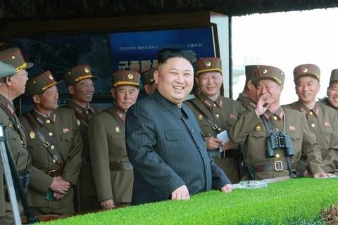 【衝撃】北朝鮮の最大規模「砲撃演習」が合成写真の可能性浮上ｗｗｗｗｗありえない不自然な画像に「ただのはったり」の声ｗｗｗｗ