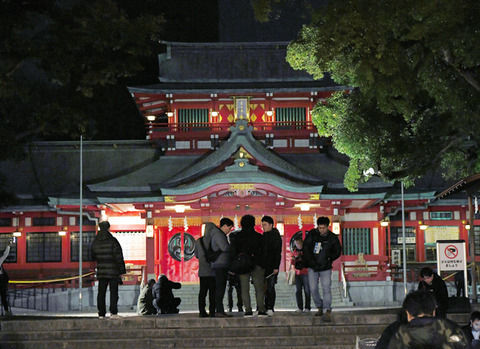 【速報】東京・江東区富岡八幡宮事件！現場近くで負傷者目撃した男性コメントがこちら・・「血が地面に」「傷の長さは50センチ程に見えた」