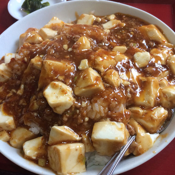 麻婆豆腐ってご飯にかけて食べるけどさ、ご飯が無い国ではどうやって食べてるの？