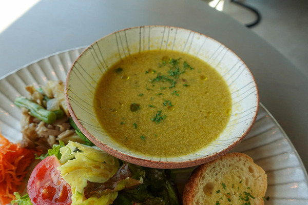 バスカフェ-2402225-2