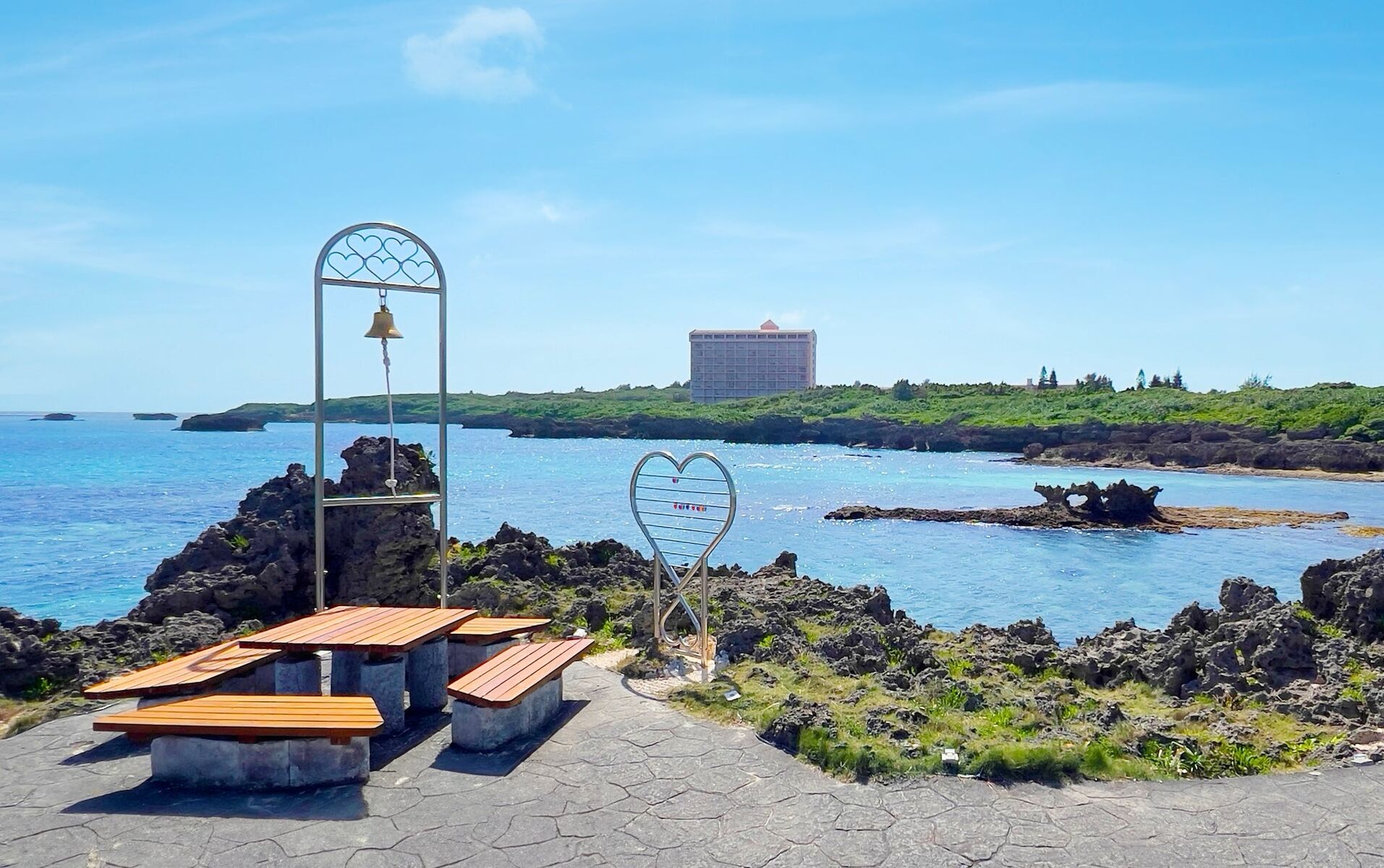 宮古島】シギラセブンマイルズリゾートのハート岩が恋人の聖地として