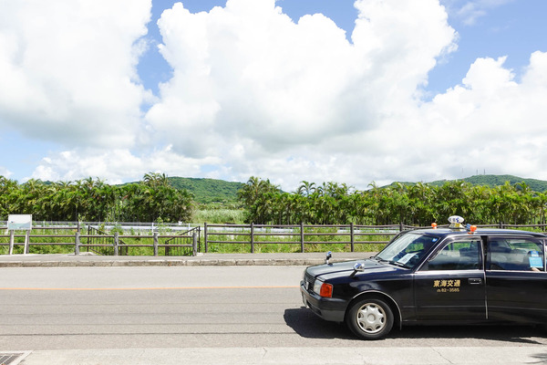 タクシー-2308281