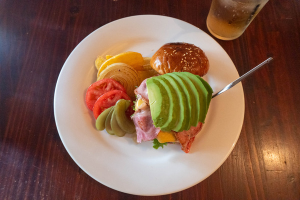 cornersgrill-2404307