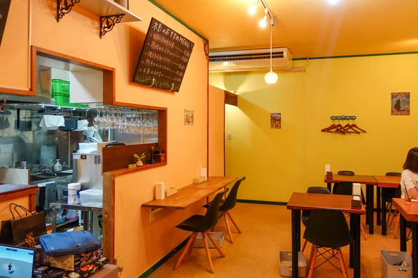 ビストロ-2404127