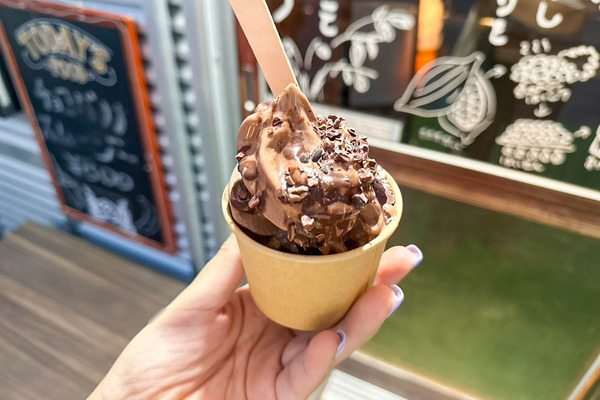 チョコレート-24061212