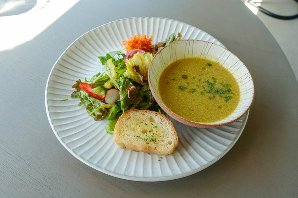 バスカフェ-2402221-3