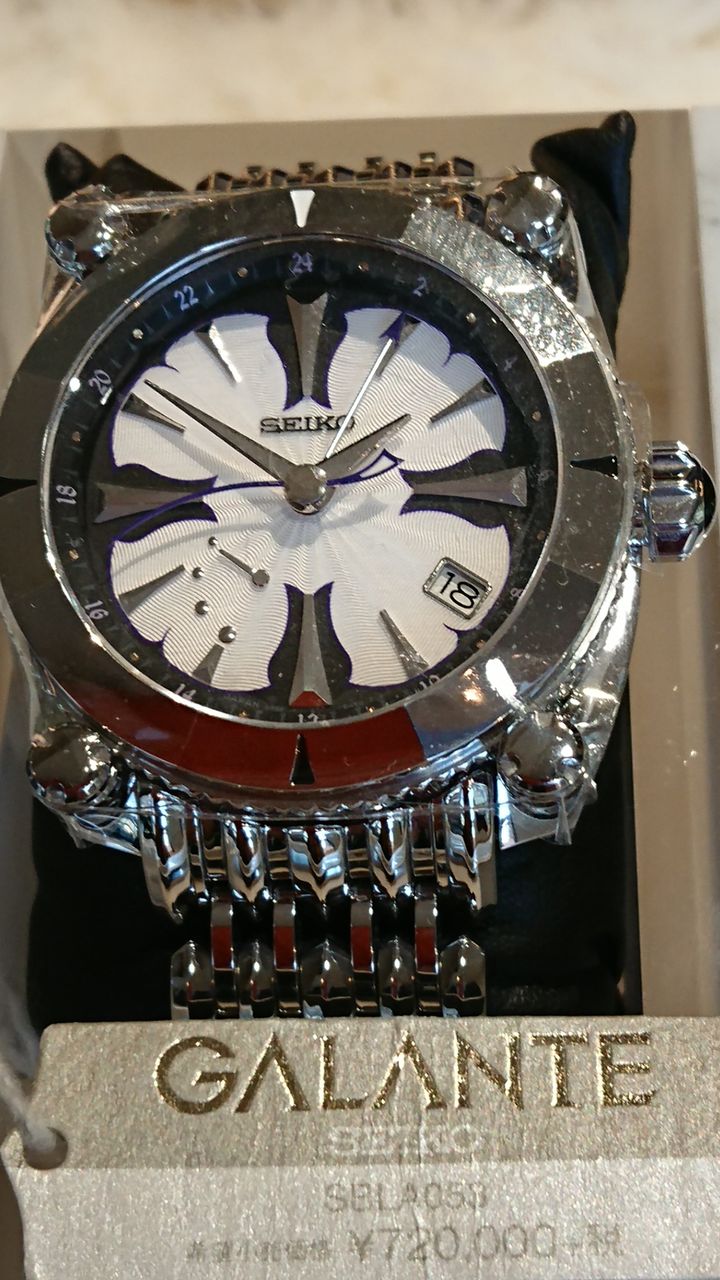 定番のデザインに飽きてきた方にお勧めの時計、ガランテ！！ SBLA053 