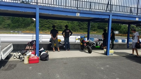 [画像:c82e8518-s.jpg]