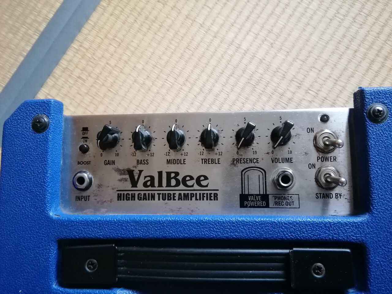 Ibanez Valbee(アイバニーズ バルビー)音を出してみた♪ : ポンコツ