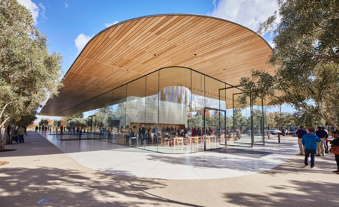 Appleの新キャンパス、従業員が透明すぎるガラスの壁にぶつかる被害多発か