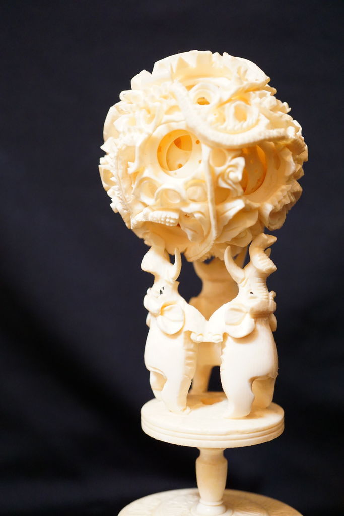 多層球、透かし掘り細工