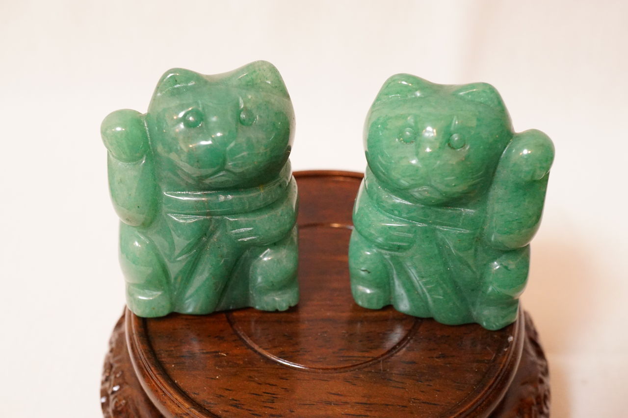 石　置物　　なちゅき 地蔵 台付 80×H95㎜ - 石・置物の販売「いよせきアートショップ」 ここ