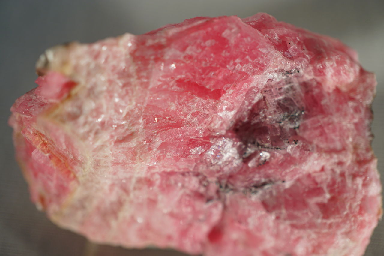 菱マンガン鉱 1 積丹ルビー : 奇跡の石ころ