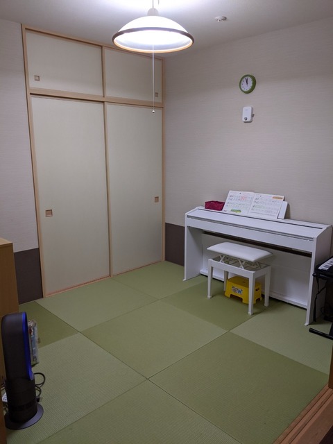 ofeaf0f6aecb70cd3d23f26af09b65829_29523541_200306_0020