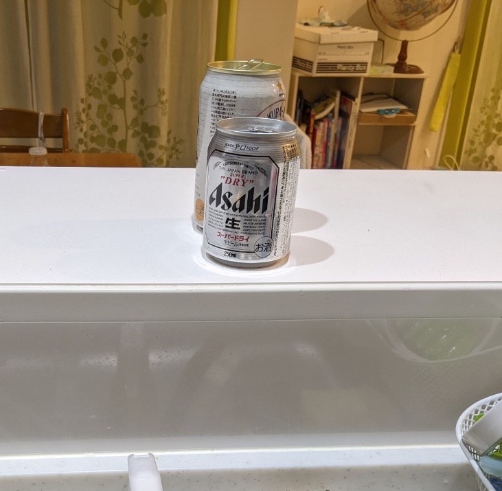 ご質問】ビールの缶を夜に水ですすいで朝に捨てているんですが、どう