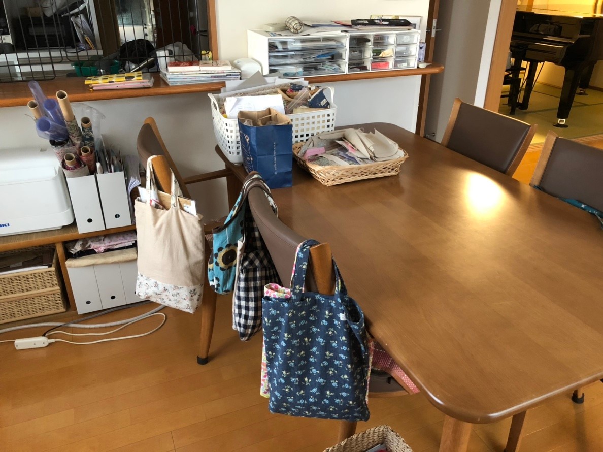 誰かを変えたければ まずは自分から 親の家を片づけたい Aさまの片づけ奮闘記 片づけの向こう側 奇跡の3日片づけ 夢をかなえる7割収納 Powered By ライブドアブログ 誰かを変えたければ まずは自分から 親の家を片づけたい Aさまの片づけ奮闘記 片づけの向こう側 奇跡の3日片づけ 夢をかなえる7割収納 Powered By ライブドアブログ