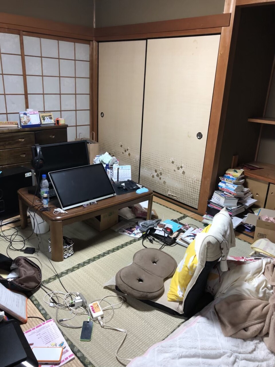 ご質問 賃貸住宅で使わないふすまの保管場所に困っています スッキリ素敵にまとめる収納法があります 片づけの向こう側 奇跡の3日片づけ 夢をかなえる7割収納 Powered By ライブドアブログ ご質問 賃貸住宅で使わないふすまの保管場所に困っています スッキリ素敵にまとめる収納法があります 片づけの向こう側 奇跡の3日片づけ 夢をかなえる7割収納 Powered By ライブドアブログ