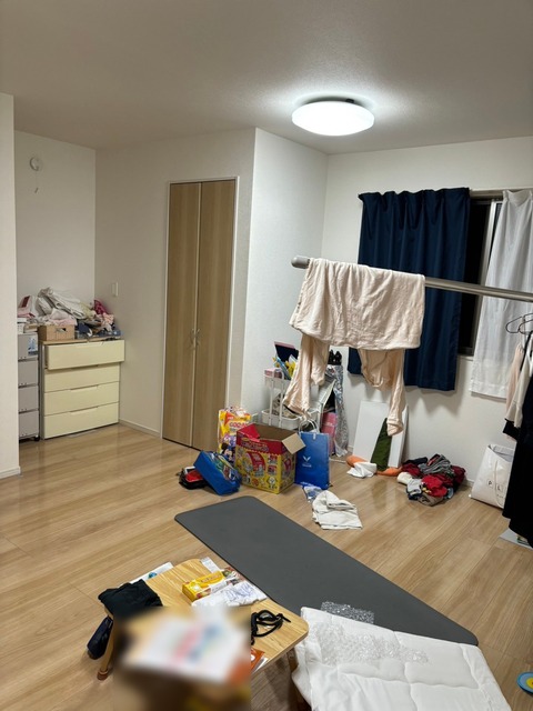 LINE_ALBUM_二階 10.75畳(夫婦の寝室)_251026_1