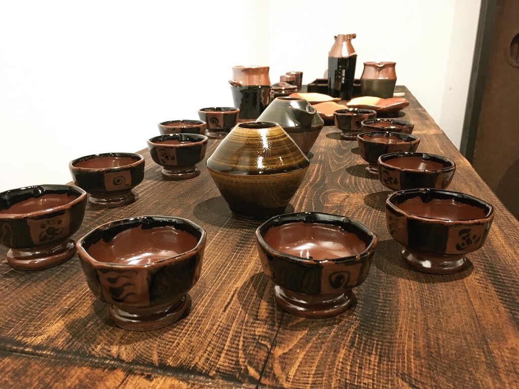 長屋磯蔵 開業1周年記念 呑んべえ佐藤 二人の酒器展 : 磯蔵酒造ブログ