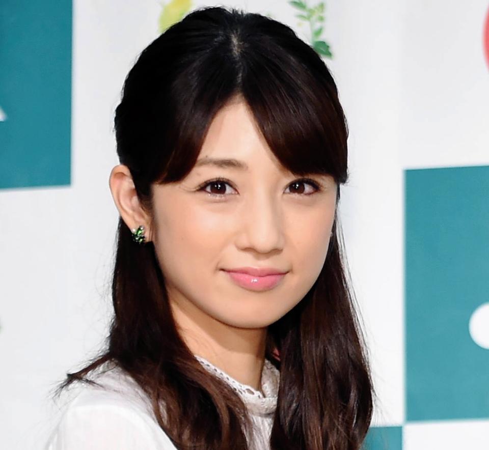 小倉優子がキツネ耳＆尻尾で始球式！三児のママには見えない驚きの姿にファン歓喜！