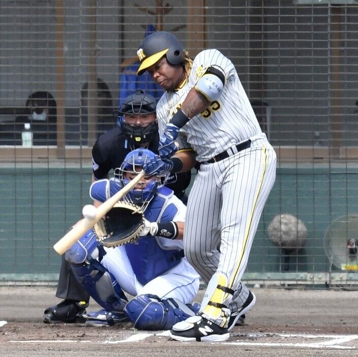 阪神タイガース、誰も止められない！巨人相手に快勝し、連勝記録を8に伸ばす！