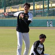  ???? 【ドリス直伝！】阪神・今朝丸が手に入れた「勝利の 2変化球」 → 「ドリススライダー」で “覚醒の予感”