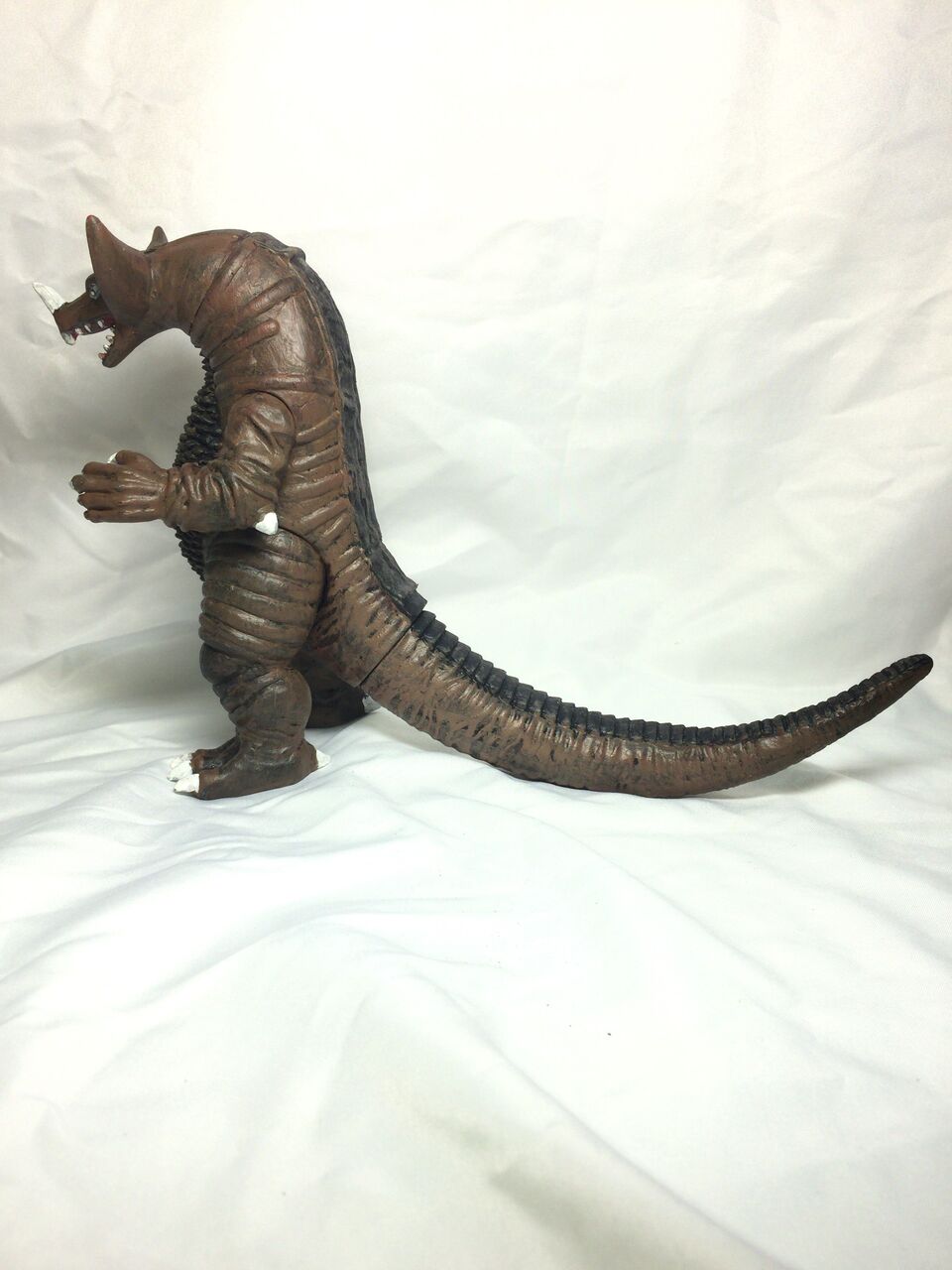 中古フィギュア 赤黒く 古代怪獣 ゴモラ レイオニックバースト