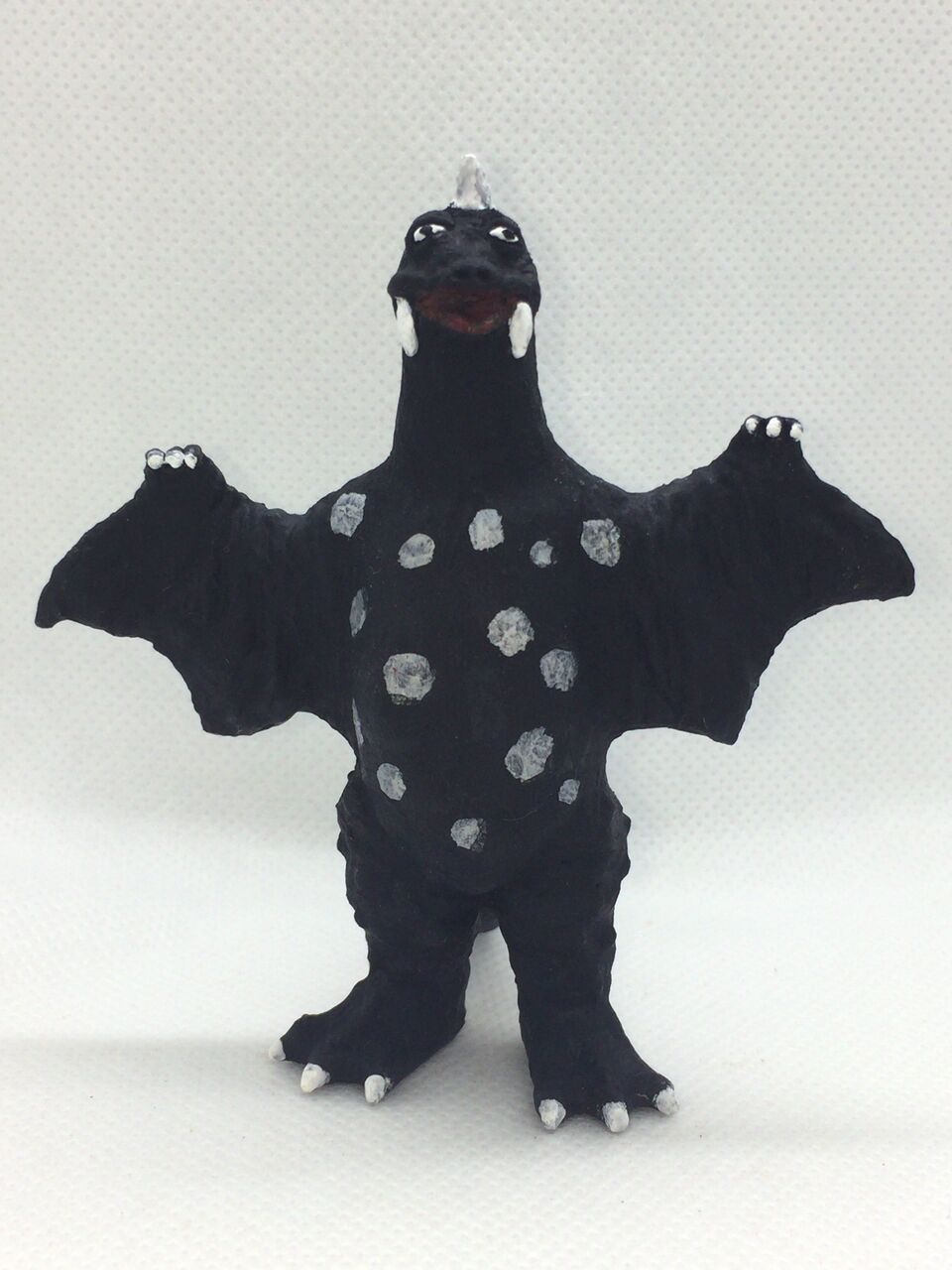 フィギュアカスタム_069_冷凍怪獣ペギラ(レッドマン風) : 黄昏ホライズン