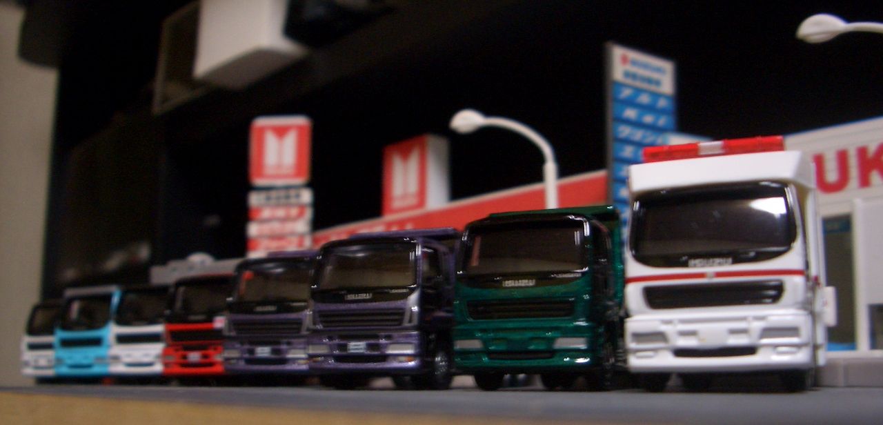 トミカ ジャングリア 限定 いすゞ ギガ 3台セット ギガギガギガ