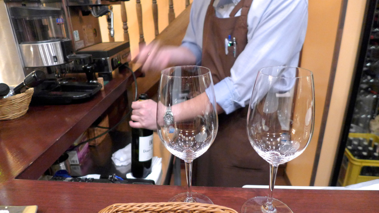 A Table ア ターブル 妻恋坂 湯島三丁目 深夜のウズラは美味しかった Journaux 出挙 親力親為