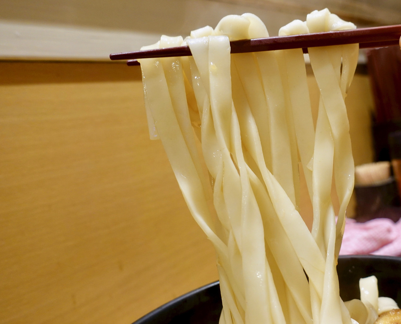 よもだそば 日本橋仲通り 日本橋二丁目 イカと路麺はお友達 Journaux 出挙 親力親為