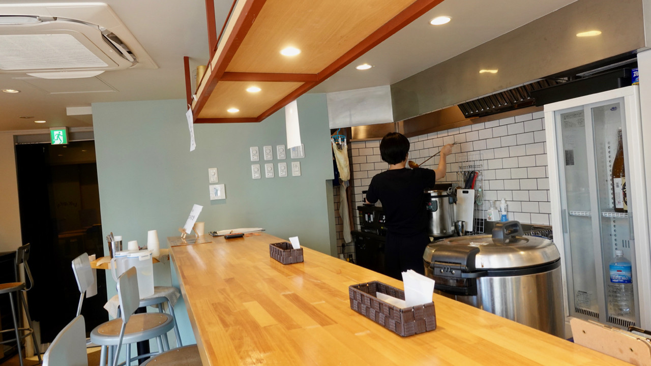 神田カリガリ 小川町交差点 神田小川町二丁目 ここにもあったよ間借りカレー Journaux 出挙 親力親為 神田カリガリ 小川町交差点 神田小川町二丁目 ここにもあったよ間借りカレー Journaux 出挙 親力親為