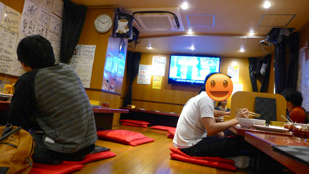 journaux 出挙 Prier pour Paris 親力親為 本とさや＠浅草ビューホテル裏(西浅草三丁目