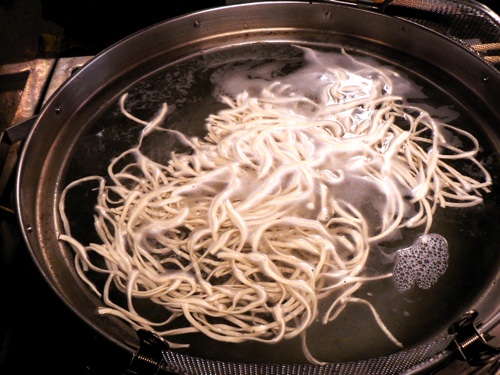 麺茹で