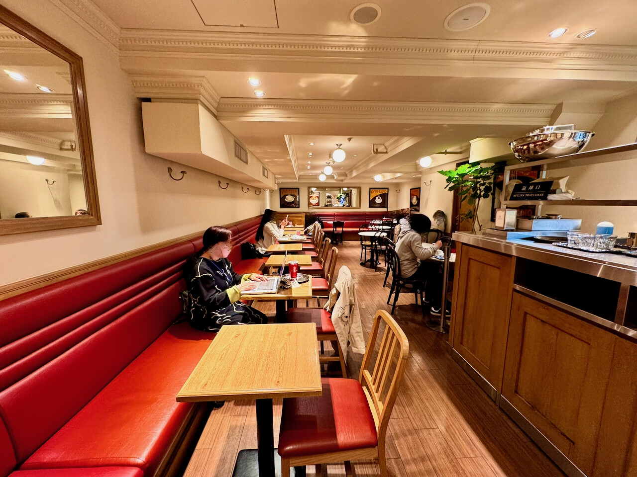 アンティコ カフェ アルアビス 池袋 店