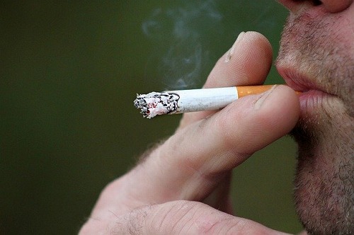 smoking-g3a94ca504_640