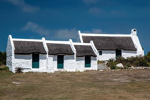 fishermans-cottage-1232942_640