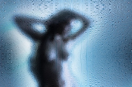 voyeur-3195071_640