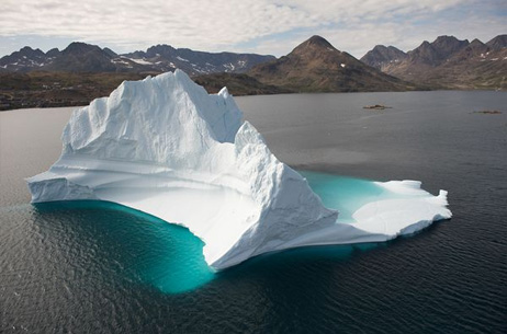 more-icebergs-titanic-sink_50944_big