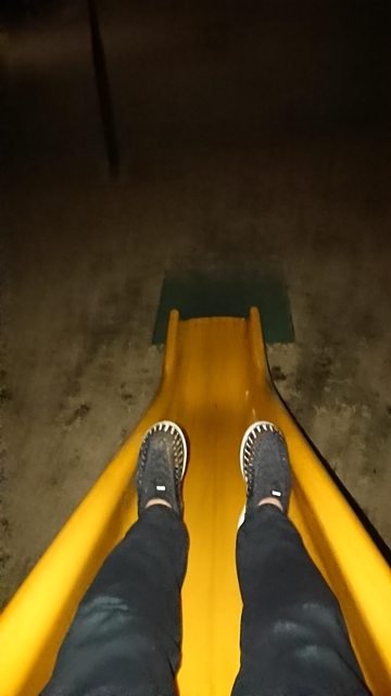 ZADERkIl