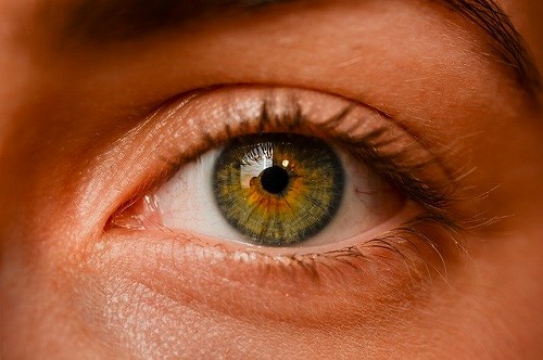 eye-2681783_640