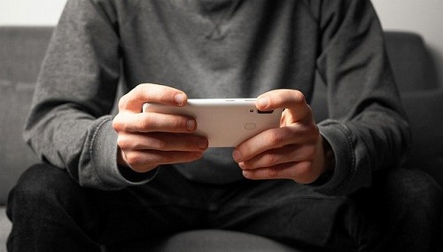 mobile-phone-5922635_640