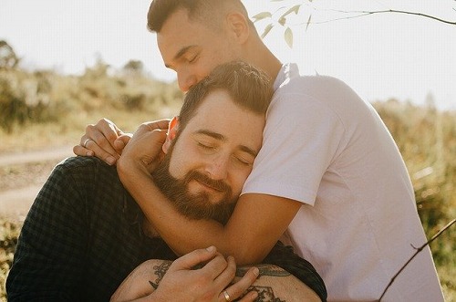 lovers-7258617_640