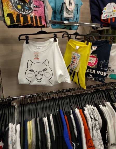 しまむらxアニメコラボのtシャツ買いに行きました 田舎のしまむら売れ残りまくり 痛生活