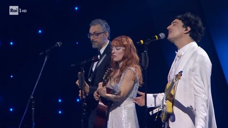 Maria Antonietta e Colombre con Brunori Sas